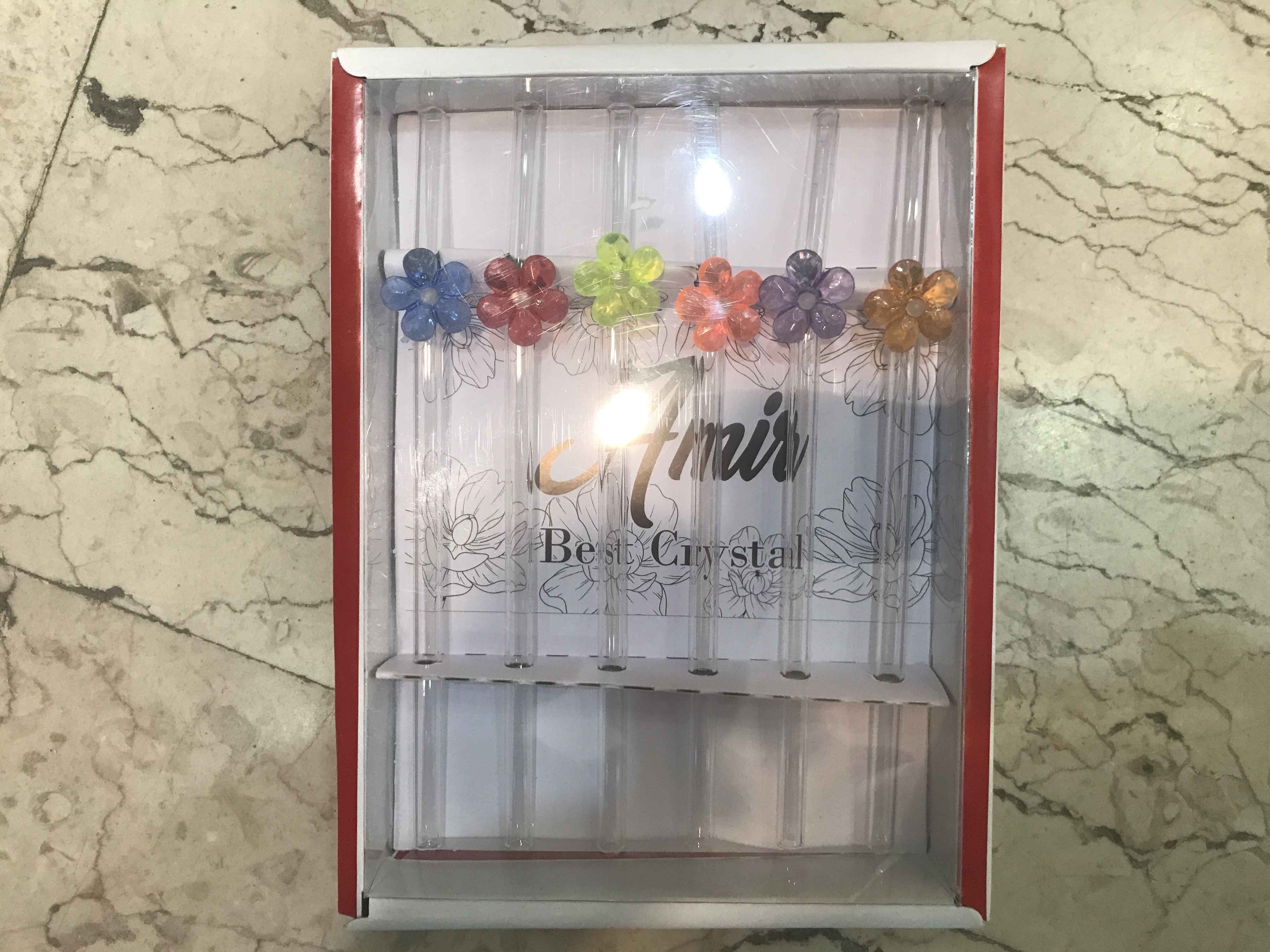 نی شیشه ای نوشیدنی